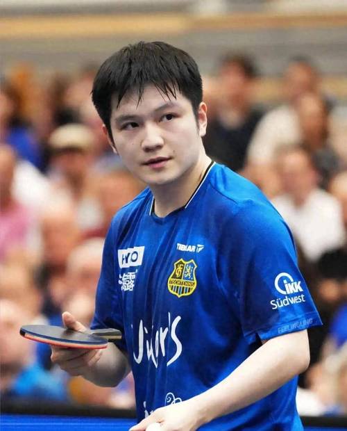 Tóc Lính Thủy đánh Bộ